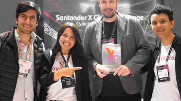Referencia en scaleup, Azion es premiada en el Santander X Global Challenge